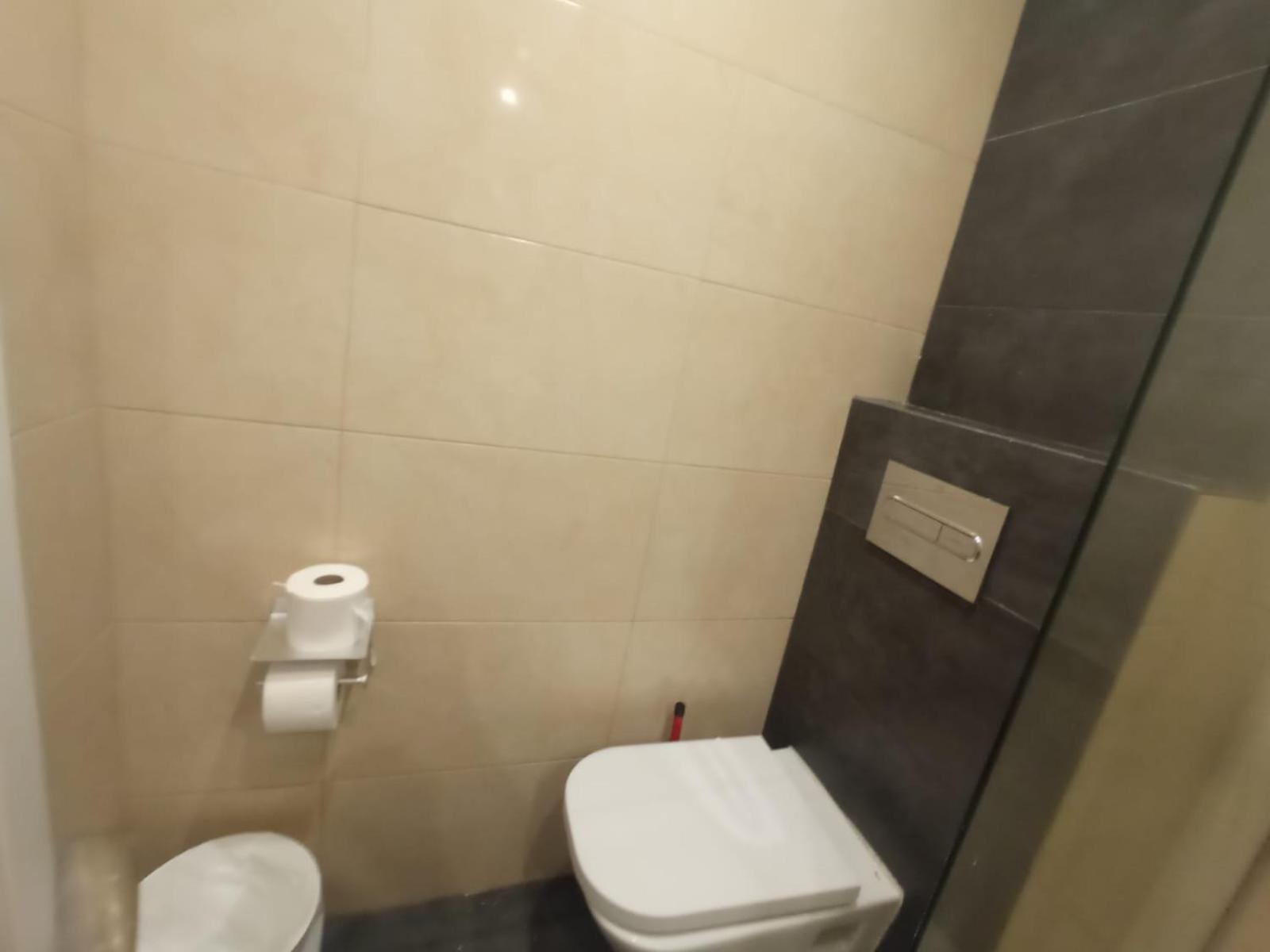 Private Rooms On Tamarit Street Barcelone Extérieur photo