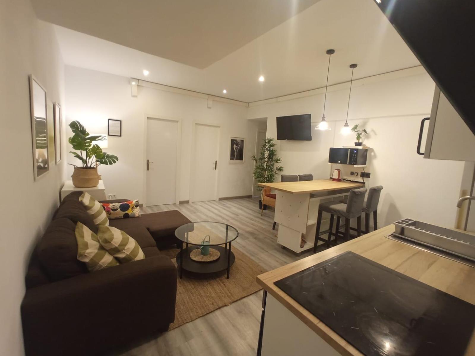 Private Rooms On Tamarit Street Barcelone Extérieur photo